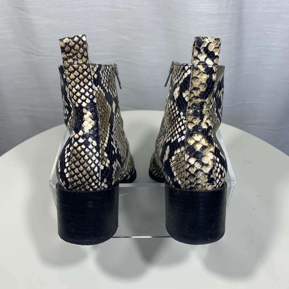 Everlane The Boss Boot Bootie in Snakeskin - Picture 4 of 6